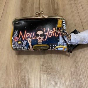 NWT Nicole Lee New York Coin Purse